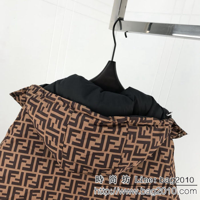FENDI芬迪 18專櫃同步秋冬新款 全方位FF圖案 長款羽絨棉服 情侶款 ydi2216